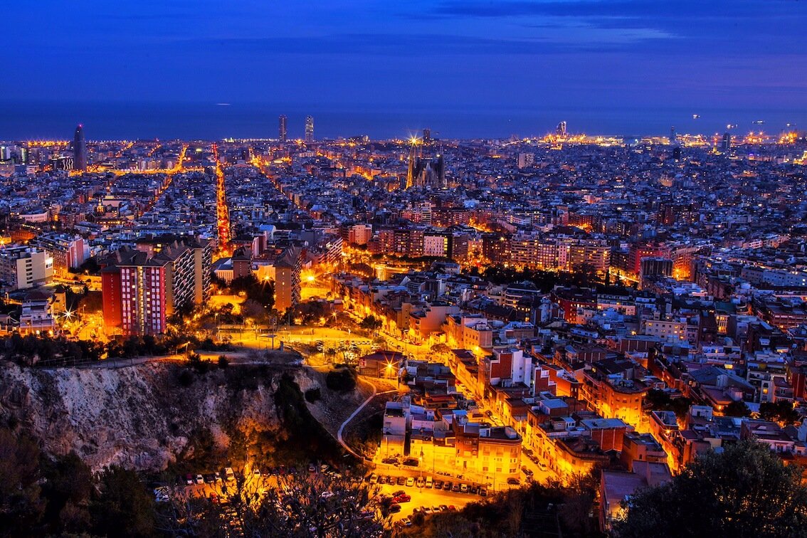 Barcelona Wedding Photographer and Videographer - In The Fable Cameraworks. The visuals showcase the night city views of Barcelona, Spain