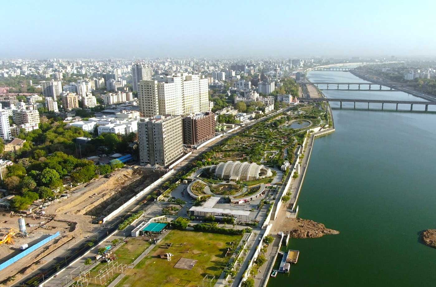 Wedding Photographer in Ahmedabad overlooking the Sabarmati Riverfront