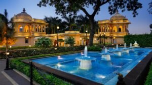 Jagmandir Island Palace Image by wedding photographer in Udaipur